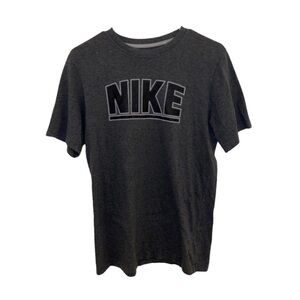 NIKE Dark Gray & Black Cracked Letters Nike T-Shirt Size S